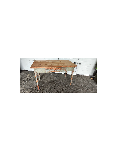 Ancienne table en sapin pied patine verte